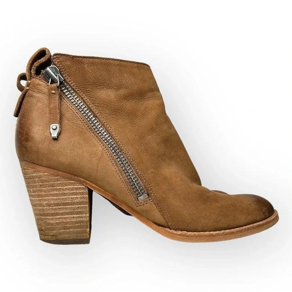 Dolce Vita Jaeger  Teak Brown Nubuck Booties 9.5 - Picture 1 of 7